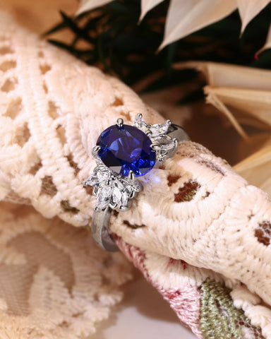BETTE Leafy Cluster Oval Cut Sapphire Engagement Ring