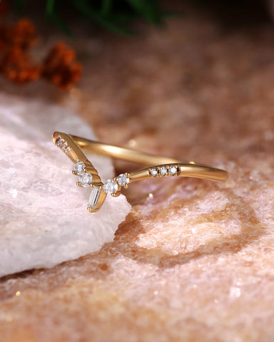VEDA Baguette & Round Moissanite Curved Wedding Band V Shaped Stacking Ring