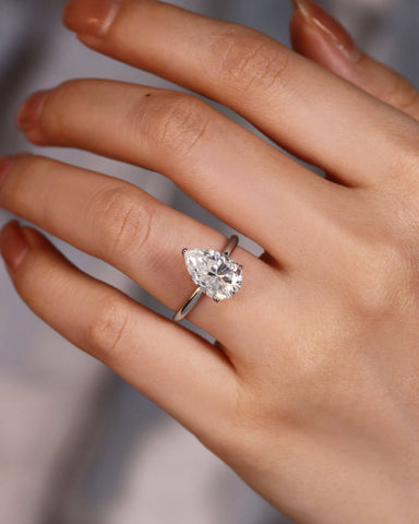ISOLDE Minimalist Pear Cut Moissanite Solitaire Engagement Ring