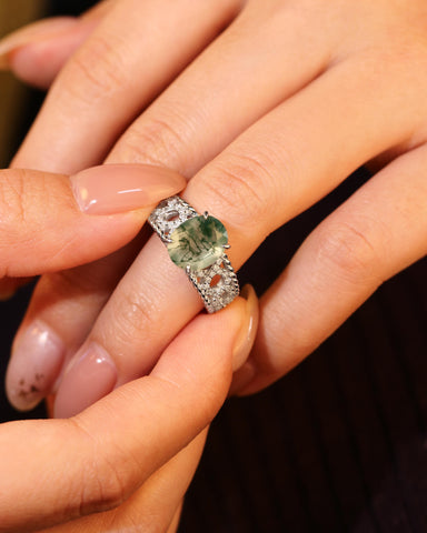 SYLVETRA Oval Shaped Moss Agate Antique Infinity Ring