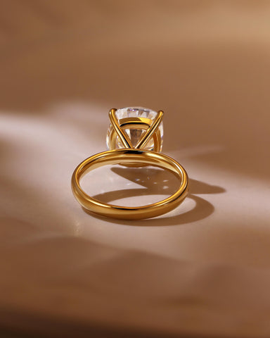 LUCIA 18k Yellow Gold Cushion Cut 8CT Moissanite Solitaire Ring