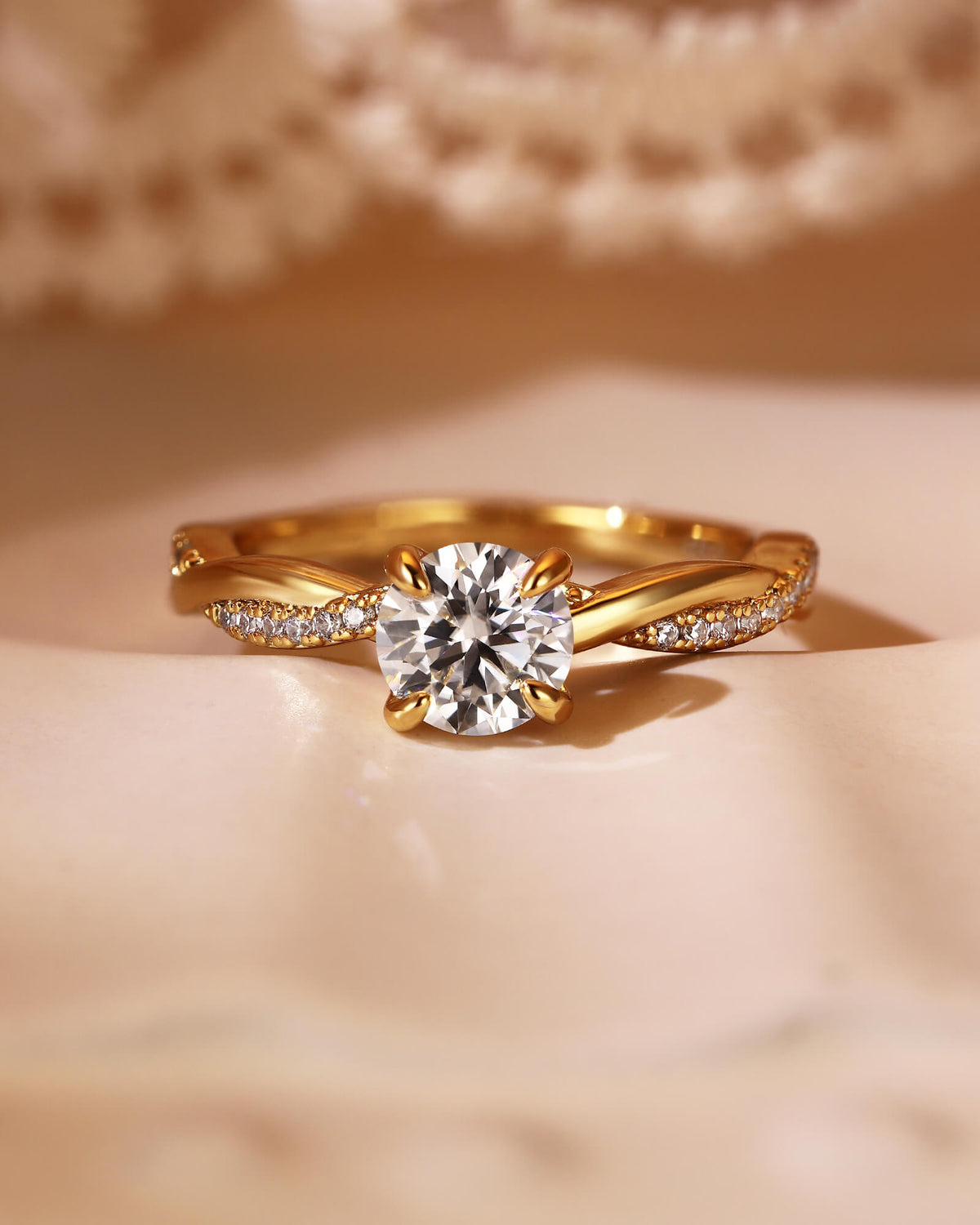 CIELO Round Cut Twist Engagement Ring