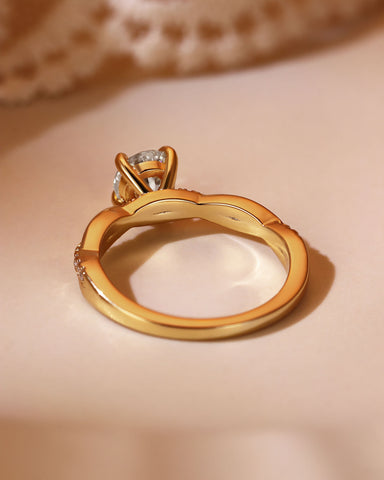 CIELO Round Cut Twist Engagement Ring