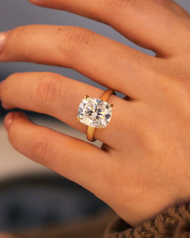 LUCIA 18k Yellow Gold Cushion Cut 8CT Moissanite Solitaire Ring