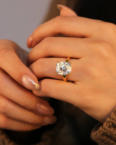 LUCIA 18k Yellow Gold Cushion Cut 8CT Moissanite Solitaire Ring