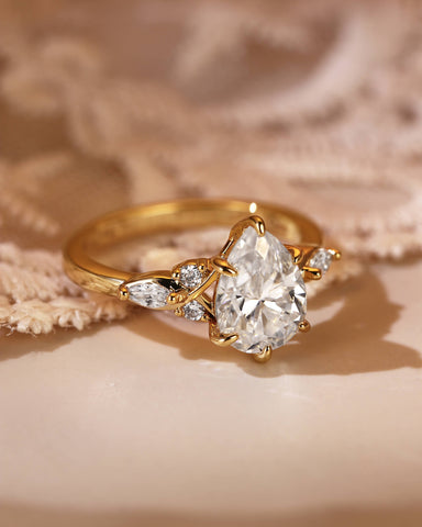 NADIA Three Stone Pear Cut Moissanite Twist Engagement Ring