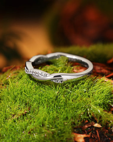 TWINE Twist Band Ring