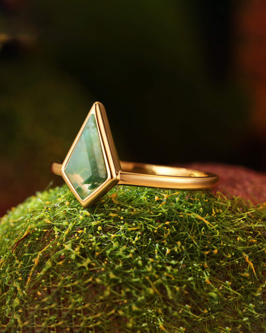 SILVABELLE Minimalist Bezel Set Kite Cut Moss Agate Solitaire Engagement Ring
