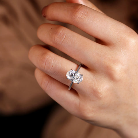 LIORA 4CT Oval 4-Prong Engagement Ring Classic Solitaire Ring