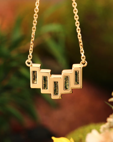 THORNELLE Minimalist Baguette Moss Agate Necklace
