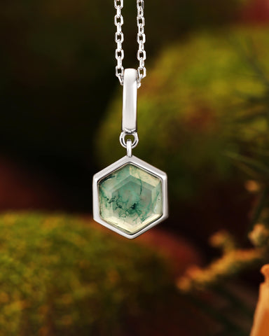 MYSTREENA Natural Inspired Minimalist Hexagon Cut Moss Agate Necklace
