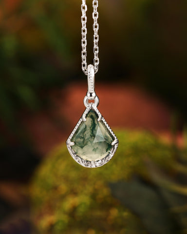 VERDANYA Fan Shaped Moss Agate Forest Necklace