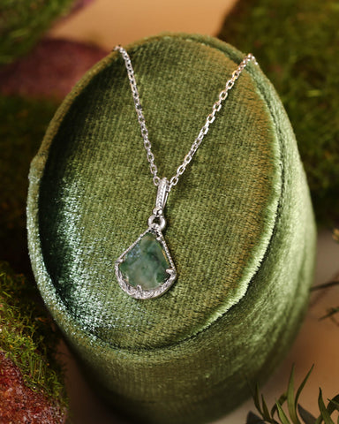 VERDANYA Fan Shaped Moss Agate Forest Necklace