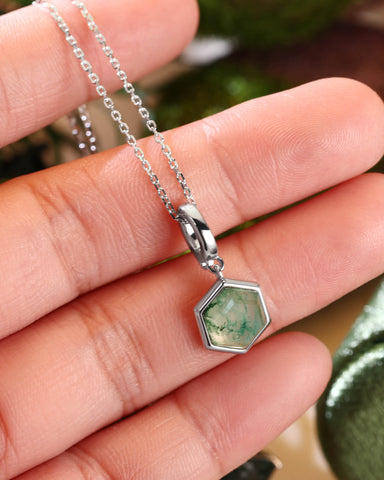 MYSTREENA Natural Inspired Minimalist Hexagon Cut Moss Agate Necklace