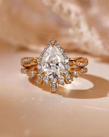 CLARISSA Floral Fairy Halo Pear Cut Moissanite Bridal Set 2pcs