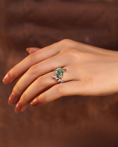 AUBREY Moss Agate Round Cut Leaf Vine Engagement Ring