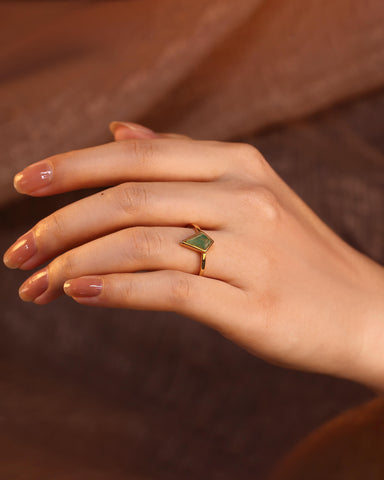 SILVABELLE Minimalist Bezel Set Kite Cut Moss Agate Solitaire Engagement Ring