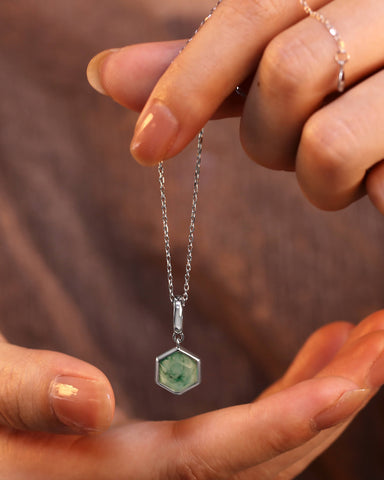 MYSTREENA Natural Inspired Minimalist Hexagon Cut Moss Agate Necklace