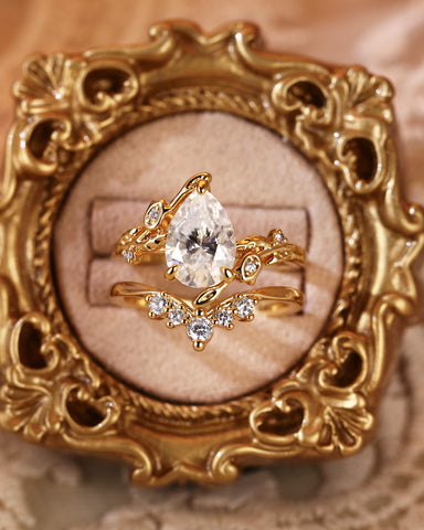 HELENE Pear Moissanite Flower Inspired Leafy Bridal Set 2pcs