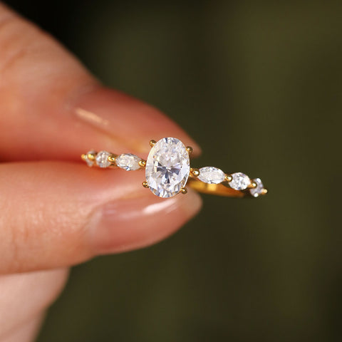 ALORA Four-Prong Oval Cut Solitaire Engagement Ring