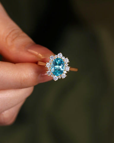 NERIDA Round Cut Alternating Sizes Moissanite Halo Oval Cut Paraiba Engagement Ring