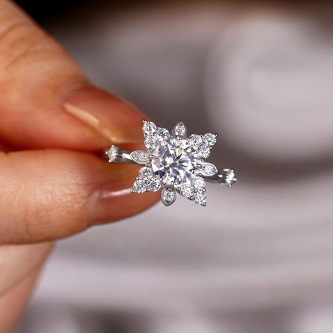 EIRA Round Cluster Unique Engagement Ring
